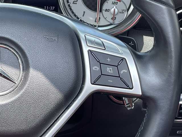 メルセデス・ベンツ ＳＬＫ２００ レーダーセーフティエディション 滋賀県 2013(平25)年 5.3万km ポーラホワイト ガソリン/2WD/AT/オープン/マジックスカイルーフ/WALD製アルミホイール純正ナビ/【CD/フルセグ/Bluetooth】/ETC/バックカメラ/プリクラッシュブレーキアシスト/レーンキープアシスト/クルーズコントロール/横滑り防止装置/コーナーセンサー/BSM/アテンションアシスト/運転席・助手席メモリー付きパワーシート/運転席・助手席シートヒーター/レザーシート/電動格納ミラー/電動パーキング/革巻きステアリング/ステアリングスイッチ/パドルシフト/オートライト/LEDヘッドライト/フルオートエアコン/スペアキー/リモコンキー