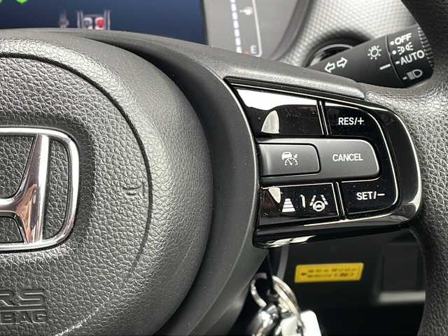 ホンダ フィット e:HEVベーシック 長野県 2023(令5)年 4.9万km プラチナホワイトパール ４WD/ホンダセンシング /社外メモリナビ/バックカメラ/ドライブレコーダー/コーナーセンサー/クルーズコントロール/LEDヘッドライト/スマートキー