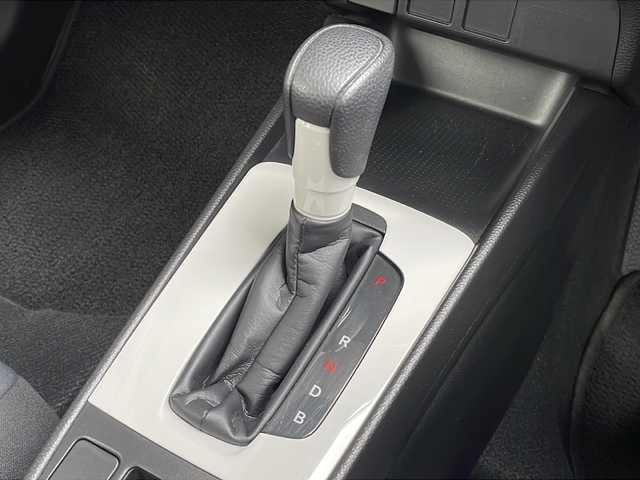 ホンダ フィット e:HEVベーシック 長野県 2023(令5)年 4.9万km プラチナホワイトパール ４WD/ホンダセンシング /社外メモリナビ/バックカメラ/ドライブレコーダー/コーナーセンサー/クルーズコントロール/LEDヘッドライト/スマートキー