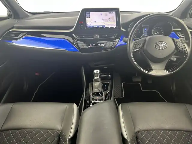 トヨタ Ｃ－ＨＲ G モード ネロ 千葉県 2019(令1)年 5.9万km ブラッキッシュアゲハガラスフレーク 禁煙/トヨタセーフティセンス/・LDA　レーンディパーチャーアラート　レーンキープアシスト/・PCS　プリクラッシュセーフティ　衝突軽減ブレーキ/・BSM　ブラインドスポットモニター/・コーナーセンサー/純正9インチナビ/・型番：NSZT-Y68T/・CD/DVD/Bluetooth/フルセグTV/SD/ビルトインETC/バックカメラ　バックモニター/レーダークルーズコントロール/純正18インチアルミホイール/LEDヘッドライト/フォグランプ/オートライト/オートハイビーム/スマートキー/プッシュスタートボタン/オートエアコン/純正フロアマット/ハーフレザーシート/前席シートヒーター/電動格納ミラー/ステアリングリモコン　ステアリングスイッチ/電動パーキングブレーキ/オートブレーキホールド