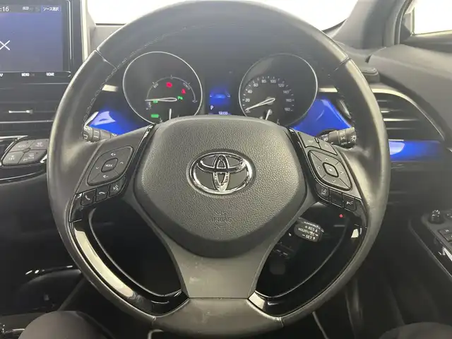 トヨタ Ｃ－ＨＲ G モード ネロ 千葉県 2019(令1)年 5.9万km ブラッキッシュアゲハガラスフレーク 禁煙/トヨタセーフティセンス/・LDA　レーンディパーチャーアラート　レーンキープアシスト/・PCS　プリクラッシュセーフティ　衝突軽減ブレーキ/・BSM　ブラインドスポットモニター/・コーナーセンサー/純正9インチナビ/・型番：NSZT-Y68T/・CD/DVD/Bluetooth/フルセグTV/SD/ビルトインETC/バックカメラ　バックモニター/レーダークルーズコントロール/純正18インチアルミホイール/LEDヘッドライト/フォグランプ/オートライト/オートハイビーム/スマートキー/プッシュスタートボタン/オートエアコン/純正フロアマット/ハーフレザーシート/前席シートヒーター/電動格納ミラー/ステアリングリモコン　ステアリングスイッチ/電動パーキングブレーキ/オートブレーキホールド