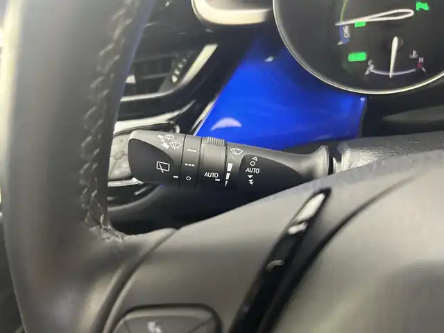 トヨタ Ｃ－ＨＲ G モード ネロ 千葉県 2019(令1)年 5.9万km ブラッキッシュアゲハガラスフレーク 禁煙/トヨタセーフティセンス/・LDA　レーンディパーチャーアラート　レーンキープアシスト/・PCS　プリクラッシュセーフティ　衝突軽減ブレーキ/・BSM　ブラインドスポットモニター/・コーナーセンサー/純正9インチナビ/・型番：NSZT-Y68T/・CD/DVD/Bluetooth/フルセグTV/SD/ビルトインETC/バックカメラ　バックモニター/レーダークルーズコントロール/純正18インチアルミホイール/LEDヘッドライト/フォグランプ/オートライト/オートハイビーム/スマートキー/プッシュスタートボタン/オートエアコン/純正フロアマット/ハーフレザーシート/前席シートヒーター/電動格納ミラー/ステアリングリモコン　ステアリングスイッチ/電動パーキングブレーキ/オートブレーキホールド