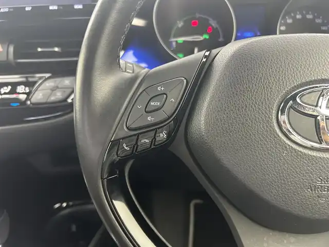 トヨタ Ｃ－ＨＲ G モード ネロ 千葉県 2019(令1)年 5.9万km ブラッキッシュアゲハガラスフレーク 禁煙/トヨタセーフティセンス/・LDA　レーンディパーチャーアラート　レーンキープアシスト/・PCS　プリクラッシュセーフティ　衝突軽減ブレーキ/・BSM　ブラインドスポットモニター/・コーナーセンサー/純正9インチナビ/・型番：NSZT-Y68T/・CD/DVD/Bluetooth/フルセグTV/SD/ビルトインETC/バックカメラ　バックモニター/レーダークルーズコントロール/純正18インチアルミホイール/LEDヘッドライト/フォグランプ/オートライト/オートハイビーム/スマートキー/プッシュスタートボタン/オートエアコン/純正フロアマット/ハーフレザーシート/前席シートヒーター/電動格納ミラー/ステアリングリモコン　ステアリングスイッチ/電動パーキングブレーキ/オートブレーキホールド