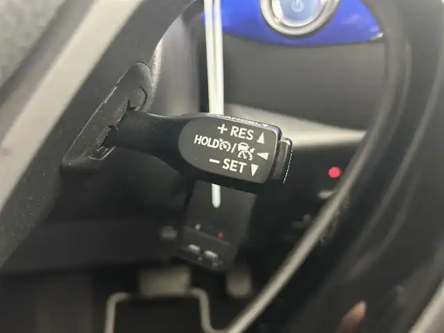 トヨタ Ｃ－ＨＲ G モード ネロ 千葉県 2019(令1)年 5.9万km ブラッキッシュアゲハガラスフレーク 禁煙/トヨタセーフティセンス/・LDA　レーンディパーチャーアラート　レーンキープアシスト/・PCS　プリクラッシュセーフティ　衝突軽減ブレーキ/・BSM　ブラインドスポットモニター/・コーナーセンサー/純正9インチナビ/・型番：NSZT-Y68T/・CD/DVD/Bluetooth/フルセグTV/SD/ビルトインETC/バックカメラ　バックモニター/レーダークルーズコントロール/純正18インチアルミホイール/LEDヘッドライト/フォグランプ/オートライト/オートハイビーム/スマートキー/プッシュスタートボタン/オートエアコン/純正フロアマット/ハーフレザーシート/前席シートヒーター/電動格納ミラー/ステアリングリモコン　ステアリングスイッチ/電動パーキングブレーキ/オートブレーキホールド