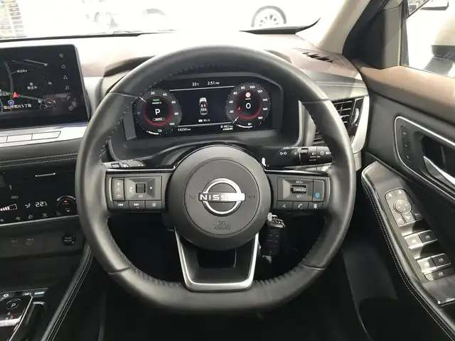 日産 エクストレイル G e－4ORCE 富山県 2024(令6)年 1.5万km シェルブロンドM 4WD/ワンオーナー/純正ナビ/フルセグTV/Bluetooth/全周囲カメラ/デジタルインナーミラー/ドライブレコーダー/衝突被害軽減ブレーキ/コーナーセンサー/レーンキープアシスト/ブラインドスポットモニター/プロパイロット/レーダークルーズコントロール/レザーシート/メモリー付パワーシート/電動リアゲート/ETC2.0