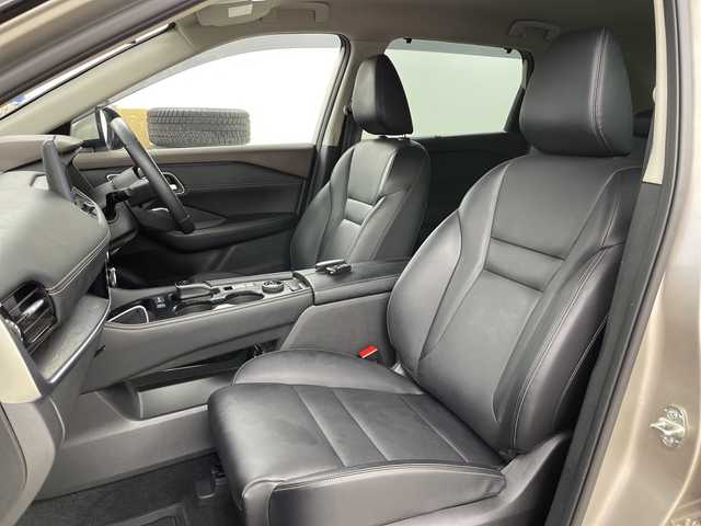 日産 エクストレイル G e－4ORCE 道央・札幌 2024(令6)年 1.5万km シェルブロンドM ・4WD/・ワンオーナー/・純正ディスプレイオーディオ  フルセグ/BT/USB/HDMI/・全周囲カメラ/・デジタルインナーミラー/・リアトラフィックモニター/・ドライブレコーダー/・純正エンジンスターター/・衝突被害軽減ブレーキ/・コーナーセンサー/・レーンキープアシスト/・ブラインドスポットモニター/・プロパイロット/・レーダークルーズコントロール/・レザーシート/・メモリー付パワーシート/・電動リアゲート/・ETC2.0/・ドアバイザー/・アダプティブLEDヘッドライト