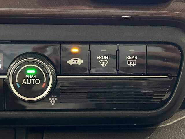 ホンダ Ｎ ＢＯＸ G･L ホンダセンシング カッパーブラウンスタイル 宮城県 2018(平30)年 3.2万km クリスタルブラックパール ホンダセンシング/・アダブティブクルーズコントロール/・レーンキープアシスト/・衝突軽減システム/アルパインSDナビ/フルセグTV/Bluetooth/両側パワースライドドア/前後ドライブレコーダー/純正ビルトインETC/純正LEDヘッドライト/オートライト/プッシュスタート/横滑り防止装置/アンチロックブレーキシステム/ベンチシート