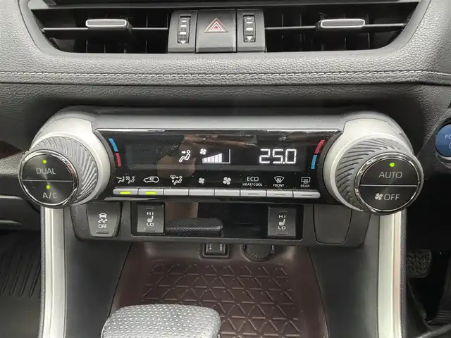 トヨタ ＲＡＶ４ ハイブリットG 宮城県 2020(令2)年 8.7万km アティチュードブラックマイカ 登録時走行距離86917km/SDナビ/フルセグTV/CD/DVD/Bluetooth/追従クルーズコントロール/サンルー/電動リアゲート/ドライブレコーダー/レザーシート/シートヒーター/パワーシート/ルーフレール/コーナーセンサー/LEDライト/衝突軽減ブレーキ