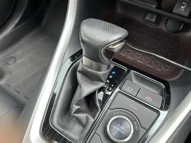 トヨタ ＲＡＶ４ ハイブリットG 宮城県 2020(令2)年 8.7万km アティチュードブラックマイカ 登録時走行距離86917km/SDナビ/フルセグTV/CD/DVD/Bluetooth/追従クルーズコントロール/サンルー/電動リアゲート/ドライブレコーダー/レザーシート/シートヒーター/パワーシート/ルーフレール/コーナーセンサー/LEDライト/衝突軽減ブレーキ