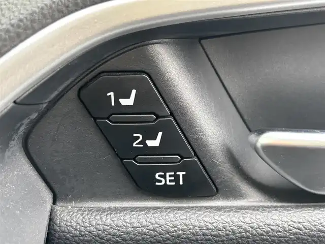 トヨタ ＲＡＶ４ ハイブリットG 宮城県 2020(令2)年 8.7万km アティチュードブラックマイカ 登録時走行距離86917km/SDナビ/フルセグTV/CD/DVD/Bluetooth/追従クルーズコントロール/サンルー/電動リアゲート/ドライブレコーダー/レザーシート/シートヒーター/パワーシート/ルーフレール/コーナーセンサー/LEDライト/衝突軽減ブレーキ