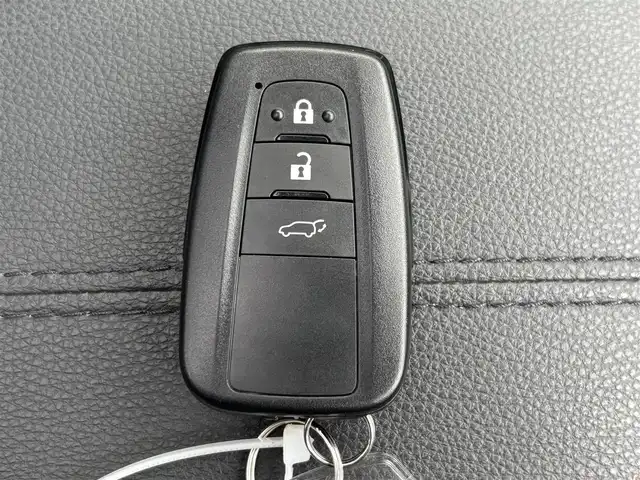 トヨタ ＲＡＶ４ ハイブリットG 宮城県 2020(令2)年 8.7万km アティチュードブラックマイカ 登録時走行距離86917km/SDナビ/フルセグTV/CD/DVD/Bluetooth/追従クルーズコントロール/サンルー/電動リアゲート/ドライブレコーダー/レザーシート/シートヒーター/パワーシート/ルーフレール/コーナーセンサー/LEDライト/衝突軽減ブレーキ