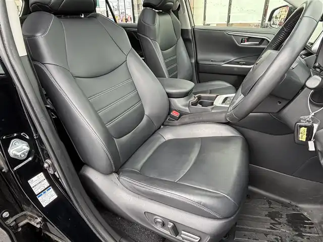 トヨタ ＲＡＶ４ ハイブリットG 宮城県 2020(令2)年 8.7万km アティチュードブラックマイカ 登録時走行距離86917km/SDナビ/フルセグTV/CD/DVD/Bluetooth/追従クルーズコントロール/サンルー/電動リアゲート/ドライブレコーダー/レザーシート/シートヒーター/パワーシート/ルーフレール/コーナーセンサー/LEDライト/衝突軽減ブレーキ