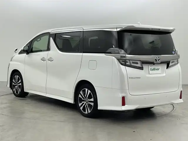 トヨタ ヴェルファイア Z Gエディション 福岡県 2018(平30)年 5.1万km ホワイトパールクリスタルシャイン Ｗサンルーフ　/後席モニター　/純正１０型ナビ／バックカメラ　/デジタルインナーミラー　/ビルトインETC　/前方ドライブレコーダー　/トヨタセーフティセンス　/レーダークルーズコントロール　/コーナーセンサー　/衝突軽減ブレーキ　/レーンキープ　/アクセル踏み間違い防止　/両側電動スライドドア　/パワーバックドア　/シートメモリー付きパワーシート　/シートベンチレーション／ヒーター　/オートマチックハイビーム　/3眼ＬＥＤヘッドライト　/純正１８インチアルミホイール