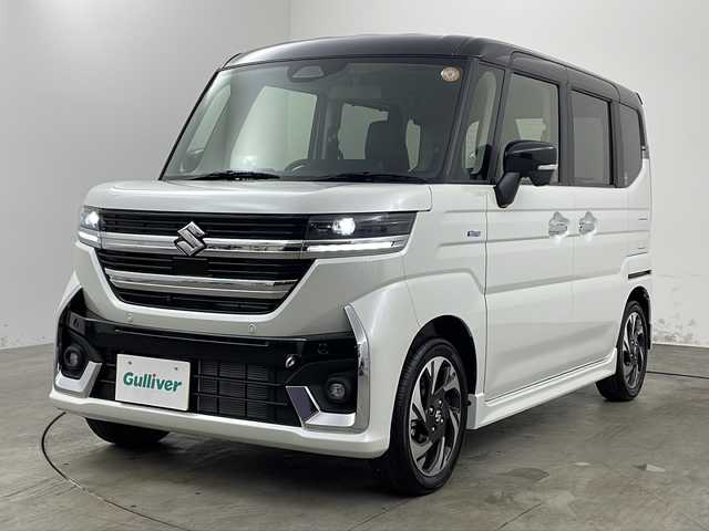 スズキ スペーシア カスタム HYBRID XS 兵庫県 2025(令7)年 0.1千km ピュアホワイトパール/ブラック2トーン ・純正ナビ/・Bluetooth/フルセグテレビ/USB/スマホ連携/・全方位カメラ/・デュアルセンサーブレーキサポート/・アダプティブクルーズコントロール/・低速時ブレーキサポート/・誤発信発進抑制機能/・後方誤発信発進抑制機能/・車線維持支援機能/・車線逸脱抑制機能/・車線逸脱警報機能/・ふらつき警報機能/・発進お知らせ機能/・ハイビームアシスト/・標識認識機能/・コーナーセンサー/・ヘッドアップディスプレイ/・横滑り防止装置/・両側パワースライドドア/・電動パーキングブレーキ/・ブレーキホールド/・サーキュレーター/・ステアリングスイッチ/・ステアリングヒーター/・シートヒーター/・電動格納ミラー/・ロールサンシェード/・アイドリングストップ/・純正15インチアルミホイール/・LEDオートライト/・フォグランプ/・W＋サイドエアバッグ/・カーテンエアバッグ/・スペアキー/カスタム HV XS　全方位モニター付きメモリ-ナビゲーション・スズキコネクト対応通信機装着車(195800円)