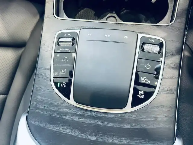 メルセデス・ベンツ ＧＬＣ２２０ d 4マチック クーペ ナイトED 大阪府 2020(令2)年 2.8万km オブシディアンブラック 100台限定/レーダーセーフティP/サンルーフ/純正ナビ/TV/360度カメラ/純正19インチAW/LEDヘッドライト/アンビエントライト/電動リアゲート/ＡＣＣ/ブラインドスポット/黒革/メモリ付きパワーシート/シートヒーター/ワイヤレス充電