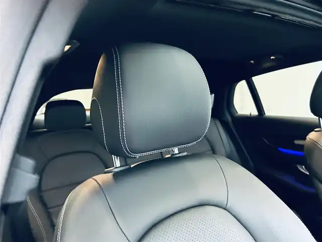 メルセデス・ベンツ ＧＬＣ２２０ d 4マチック クーペ ナイトED 大阪府 2020(令2)年 2.8万km オブシディアンブラック 100台限定/レーダーセーフティP/サンルーフ/純正ナビ/TV/360度カメラ/純正19インチAW/LEDヘッドライト/アンビエントライト/電動リアゲート/ＡＣＣ/ブラインドスポット/黒革/メモリ付きパワーシート/シートヒーター/ワイヤレス充電