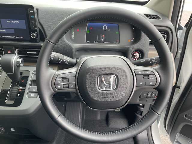 ホンダ フリード ハイブリット e:HEV AIR EX 愛知県 2025(令7)年 0.1千km プラチナホワイトパール 登録済未使用車/純正9型ディスプレイオーディオナビ/両側パワースライドドア/レーダークルーズコントロール/シートヒーター/バックカメラ/コーナーセンサー/純正アルミホイール/ブラインドスポットモニター/LEDヘッドライト/オートマチックハイビーム/衝突軽減システム/フルセグ/Bluetooth/ステアリングスイッチ/スマートキー/プッシュスタート