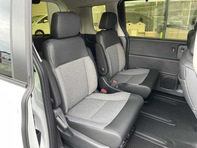 ホンダ フリード ハイブリット e:HEV AIR EX 愛知県 2025(令7)年 0.1千km プラチナホワイトパール 登録済未使用車/純正9型ディスプレイオーディオナビ/両側パワースライドドア/レーダークルーズコントロール/シートヒーター/バックカメラ/コーナーセンサー/純正アルミホイール/ブラインドスポットモニター/LEDヘッドライト/オートマチックハイビーム/衝突軽減システム/フルセグ/Bluetooth/ステアリングスイッチ/スマートキー/プッシュスタート