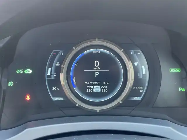 レクサス ＲＣ 300h Fスポーツ 佐賀県 2014(平26)年 6.6万km スターライトブラックガラスフレーク /3眼LEDヘッドライト//プリクラッシュセーフティシステム//レーダークルーズコントロール//純正メーカーナビ//フルセグTV/DVD/Blu-ray/Bluetooth//USB/MSV//バックカメラ//ビルドインETC//クリアランスソナー//赤レザーシート//D・N席パワーシート(D席メモリー機能付き)//シートヒーター//ベンチレーション//ステアリングヒーター//Fスポーツ専用ステアリング//パドルシフト//スマートキー//スペアキー//カードキー//保証書//取扱説明書