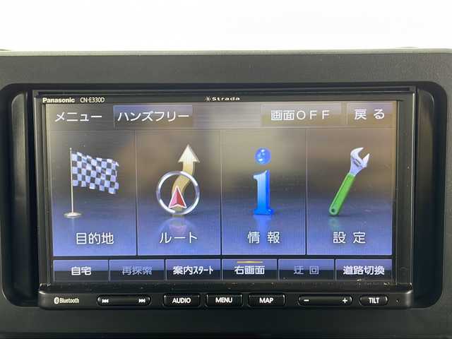 ダイハツ タフト G ダーククロムベンチャー 熊本県 2023(令5)年 2.6万km シャイニングホワイトパール 社外ＳＤナビＤＴＶ（CN-E330D）/・CD/DVD/BT/ＳＤ/フルセグ/バックカメラ/前後ドライブレコーダー/LEDヘッドライト/フォグ/ＥＴＣ/ステアリングスイッチ/シートヒーター/スマートアシスト/・全車速追従機能付ACC/・LKC（レーンキープコントロール）/・ふらつき警報/・路側逸脱警報機能/・車線逸脱警報機能/・車線逸脱抑制制御機能/マット/バイザー/スマートキー/スペアキー×１