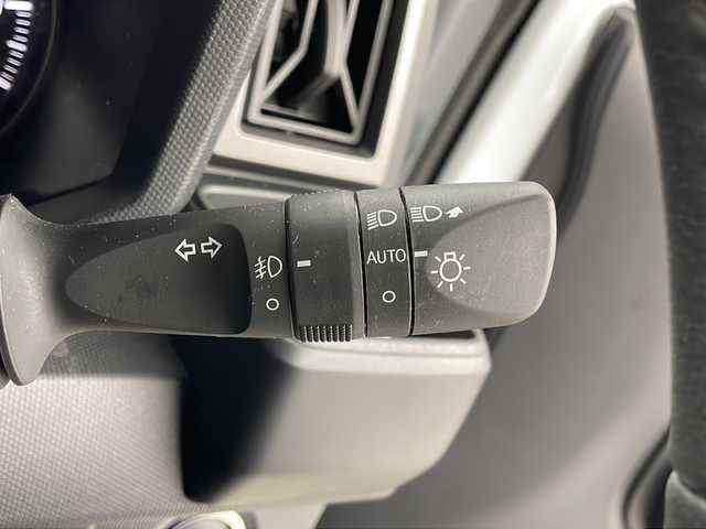 ダイハツ タフト G ダーククロムベンチャー 熊本県 2023(令5)年 2.6万km シャイニングホワイトパール 社外ＳＤナビＤＴＶ（CN-E330D）/・CD/DVD/BT/ＳＤ/フルセグ/バックカメラ/前後ドライブレコーダー/LEDヘッドライト/フォグ/ＥＴＣ/ステアリングスイッチ/シートヒーター/スマートアシスト/・全車速追従機能付ACC/・LKC（レーンキープコントロール）/・ふらつき警報/・路側逸脱警報機能/・車線逸脱警報機能/・車線逸脱抑制制御機能/マット/バイザー/スマートキー/スペアキー×１