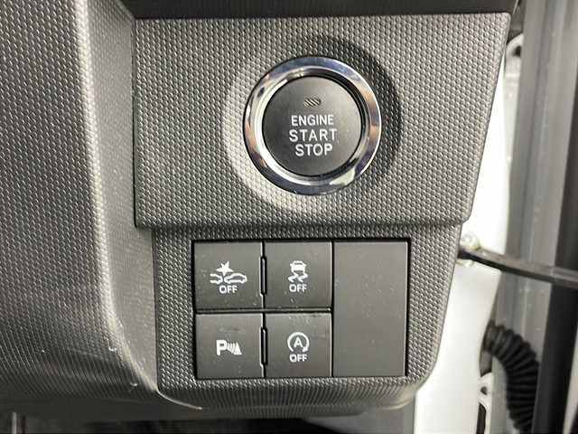 ダイハツ タフト G ダーククロムベンチャー 熊本県 2023(令5)年 2.6万km シャイニングホワイトパール 社外ＳＤナビＤＴＶ（CN-E330D）/・CD/DVD/BT/ＳＤ/フルセグ/バックカメラ/前後ドライブレコーダー/LEDヘッドライト/フォグ/ＥＴＣ/ステアリングスイッチ/シートヒーター/スマートアシスト/・全車速追従機能付ACC/・LKC（レーンキープコントロール）/・ふらつき警報/・路側逸脱警報機能/・車線逸脱警報機能/・車線逸脱抑制制御機能/マット/バイザー/スマートキー/スペアキー×１