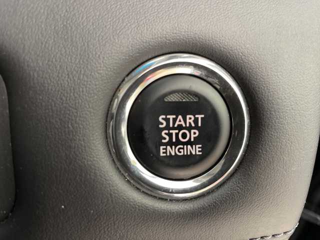 三菱 デリカＤ：５ P 道央・札幌 2023(令5)年 1.5万km グラファイトグレーメタリック/ブラックマイカ ・4WD /・e-Assist/・衝突被害軽減ブレーキシステム/・純正ナビ　CD/DVD/SD/USB/BT/・アラウンドビューモニター/・パワーバックドア/・ブラインドスポットモニター/・両側パワースライドドア/・社外前方ドライブレコーダー/・ステアリングスイッチ/ヒーター/・LEDオートライト/オートマチックハイビーム/・フォグランプ/・レインセンサー/・電動格納ミラー/ウィンカーミラー/・スマートキー/スペアキー/・ＥＴＣ