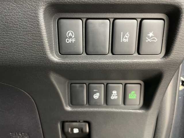 三菱 デリカＤ：５ P 道央・札幌 2023(令5)年 1.5万km グラファイトグレーメタリック/ブラックマイカ ・4WD /・e-Assist/・衝突被害軽減ブレーキシステム/・純正ナビ　CD/DVD/SD/USB/BT/・アラウンドビューモニター/・パワーバックドア/・ブラインドスポットモニター/・両側パワースライドドア/・社外前方ドライブレコーダー/・ステアリングスイッチ/ヒーター/・LEDオートライト/オートマチックハイビーム/・フォグランプ/・レインセンサー/・電動格納ミラー/ウィンカーミラー/・スマートキー/スペアキー/・ＥＴＣ