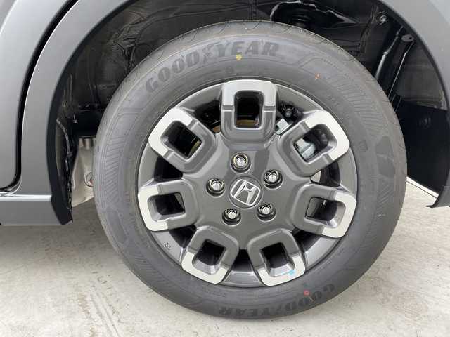 ホンダ フリード ハイブリット e:HEV クロスター 熊本県 2025(令7)年 0.1千km クリスタルブラックパール 未使用車　/ホンダコネクト９型ナビ（ＴＶ／ＢＴ）　/ホンダセンシング　/ＢＳＭ　/レーダークルーズコントロール/シートヒーター　/両側電動パワスラ/バックカメラ　/コーナーセンサー　/純正LEDヘッドライト/フォグランプ/純正アルミホイール15インチ/サーキュレーター　/スマートキー　/スペアキー　/ＵＳＢ