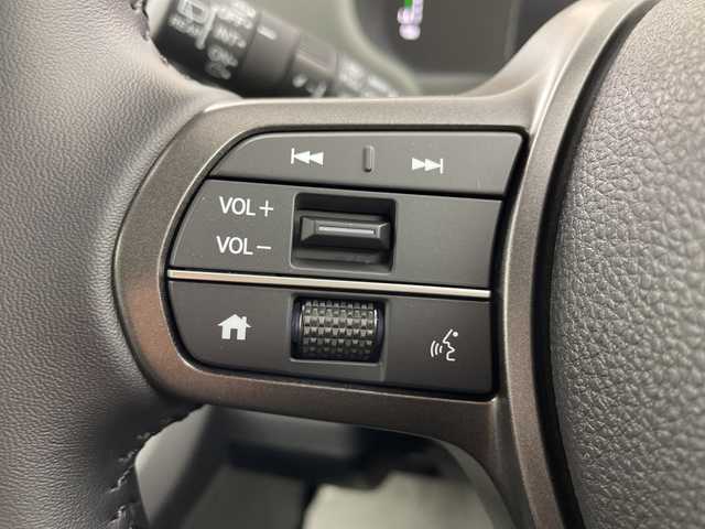 ホンダ フリード ハイブリット e:HEV クロスター 熊本県 2025(令7)年 0.1千km クリスタルブラックパール 未使用車　/ホンダコネクト９型ナビ（ＴＶ／ＢＴ）　/ホンダセンシング　/ＢＳＭ　/レーダークルーズコントロール/シートヒーター　/両側電動パワスラ/バックカメラ　/コーナーセンサー　/純正LEDヘッドライト/フォグランプ/純正アルミホイール15インチ/サーキュレーター　/スマートキー　/スペアキー　/ＵＳＢ