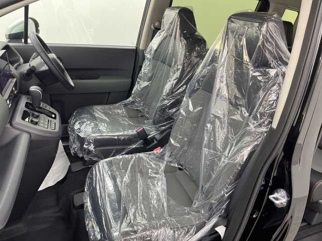 ホンダ フリード ハイブリット e:HEV クロスター 熊本県 2025(令7)年 0.1千km クリスタルブラックパール 未使用車　/ホンダコネクト９型ナビ（ＴＶ／ＢＴ）　/ホンダセンシング　/ＢＳＭ　/レーダークルーズコントロール/シートヒーター　/両側電動パワスラ/バックカメラ　/コーナーセンサー　/純正LEDヘッドライト/フォグランプ/純正アルミホイール15インチ/サーキュレーター　/スマートキー　/スペアキー　/ＵＳＢ