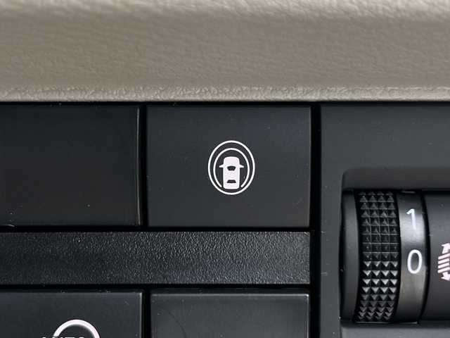 日産 ルークス X 愛知県 2025(令7)年 0.7万km ホワイトパール 禁煙車/７インチディスプレイオーディオ/（Bluetooth/ＡＭ/ＦＭ/CD/DVD）/全方位カメラ/エマージェンシーブレーキ/レーンキープアシスト/オートマチックハイビーム/コーナーセンサー/ＥＴＣ/片側パワスライドドア/アイドリングストップ/スマートキー/プッシュスタート/ＬＥＤヘッドライト/オートライト/横滑り防止装置/電動格納ミラー