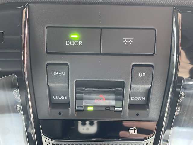 トヨタ ランドクルーザー ２５０ VX 道央・札幌 2024(令6)年 1.5万km ブラック ワンオーナー/丸目ヘッドランプ/12.3インチ純正ディスプレイオーディオ/　(コネクティッドナビ対応/フルセグTV/AM/FM/BT)/Apple CarPlay/Android Auto/全周囲カメラ/JBLツィーカー/JAOSカスタムパーツ/　・フロントバンパーガード/　・スキッドプレートIII/　・フェンダーガーニッシュ　type-X/　・サイドステップ　ブラック/　・マッドガードIIIセット　ブラック/Toyota Safety Sense/前後純正ドライブレコーダー/ETC2.0/前席シートヒーター/シートベンチレーション/ステアリングヒーター/パワーヒータースイッチ/ヘッドランプクリーナー/パワーバックドア/排出ガス浄化スイッチ/セカンドスタートモード/DAC-CRAWLスイッチ/センターでフロックスイッチ/トランスファースイッチ/置くだけ充電/デジタルインナーミラー/スペアキー/保証書