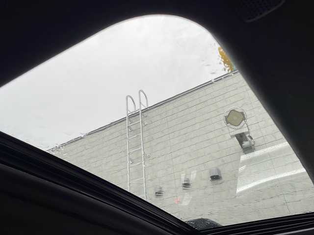 トヨタ ランドクルーザー ２５０ VX 道央・札幌 2024(令6)年 1.5万km ブラック ワンオーナー/丸目ヘッドランプ/12.3インチ純正ディスプレイオーディオ/　(コネクティッドナビ対応/フルセグTV/AM/FM/BT)/Apple CarPlay/Android Auto/全周囲カメラ/JBLツィーカー/JAOSカスタムパーツ/　・フロントバンパーガード/　・スキッドプレートIII/　・フェンダーガーニッシュ　type-X/　・サイドステップ　ブラック/　・マッドガードIIIセット　ブラック/Toyota Safety Sense/前後純正ドライブレコーダー/ETC2.0/前席シートヒーター/シートベンチレーション/ステアリングヒーター/パワーヒータースイッチ/ヘッドランプクリーナー/パワーバックドア/排出ガス浄化スイッチ/セカンドスタートモード/DAC-CRAWLスイッチ/センターでフロックスイッチ/トランスファースイッチ/置くだけ充電/デジタルインナーミラー/スペアキー/保証書