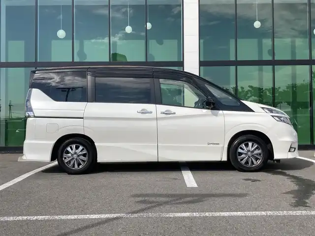 日産 セレナ