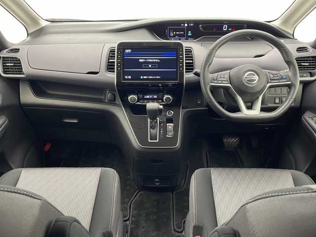 日産 セレナ ハイウェイスター V 千葉県 2019(令1)年 4.3万km ブリリアントホワイトパール ワンオーナー/禁煙車/全方位運転支援システム/インテリジェントエマージェンシーブレーキ/セーフティパックB/プロパイロット/純正9インチナビ/フルセグTV/バックカメラ/インテリジェントアラウンドビューモニター/ビルトインETC/ハンズフリーパワースライドドア(両側)/アダプティブLEDヘッドランプ/オートライト/オLEDフロントフォグ/純正16インチアルミ/革巻きステアリング/電動パーキングブレーキ/オートブレーキホールド/インテリジェントキー
