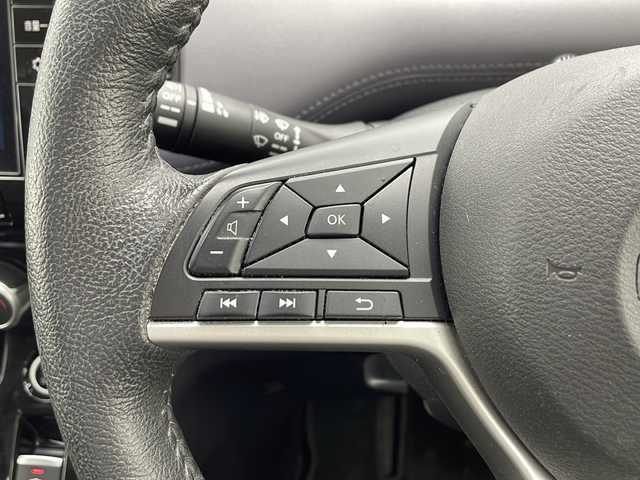 日産 セレナ ハイウェイスター V 千葉県 2019(令1)年 4.3万km ブリリアントホワイトパール ワンオーナー/禁煙車/全方位運転支援システム/インテリジェントエマージェンシーブレーキ/セーフティパックB/プロパイロット/純正9インチナビ/フルセグTV/バックカメラ/インテリジェントアラウンドビューモニター/ビルトインETC/ハンズフリーパワースライドドア(両側)/アダプティブLEDヘッドランプ/オートライト/オLEDフロントフォグ/純正16インチアルミ/革巻きステアリング/電動パーキングブレーキ/オートブレーキホールド/インテリジェントキー