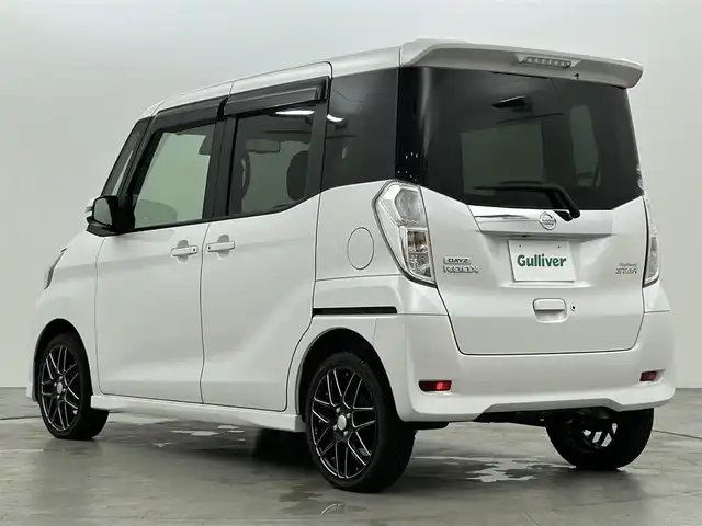 日産 デイズ ルークス ハイウェイスター Gターボ 福岡県 2017(平29)年 3.8万km ホワイトパール リアモニター　/純正ナビ（ＢＴ，フルセグＴＶ）　/アラウンドビューモニター　/ＥＴＣ　/前後ドラレコ　/クルーズコントロール　/エマージェンシーブレーキ　/両側電動スライドドア　/社外１６インチＡＷ　/ＬＥＤライト