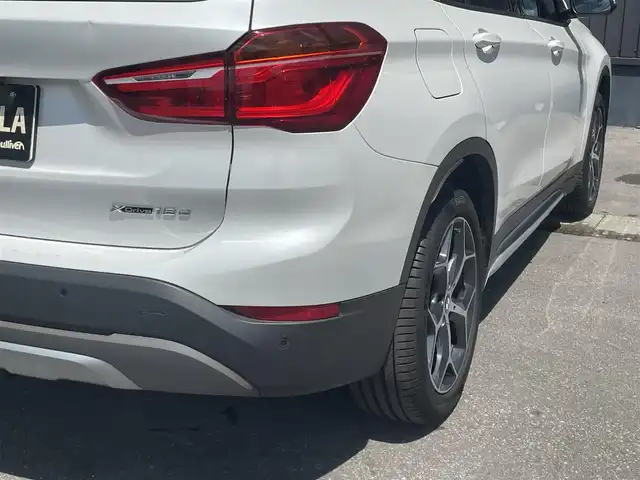 ＢＭＷ Ｘ１ xDrive 18d xライン 青森県 2018(平30)年 4.7万km ミネラルホワイト /4WD/ディーゼル・ターボ/メーカーオプション/ハイラインパッケージ/-パーフォレーテッドダコタレザーシート/-フロントシートヒーティング/-ファインウッドオークグレインマットインテリアトリム/コンフォートパッケージ/-オートマチックテールゲートオペレーション/-スライディングリヤシート/-電動フロントシート運転席メモリー機能付/主要装備/インテリジェントセーフティ/純正HDDナビ/　(DVD/Bt/USB)/バックカメラ/ミラー一体型ETC/スマートキー/前後バンパーソナー/ダウンヒルアシスト/純正18インチアルミホイール/LEDオートライト/シルバールーフレール/ウインカーミラー /前後フォグランプ/革巻きステア/ノブ/オーディオ/ステアスイッチ/オートワイパー/電格調整ミラー/レーンキーピングアシスト/パーキングアシスト/ヒルクライムアシスト/横滑り防止機能/W/サイド/カーテンエアバッグ/ABS/スマートキー/保証書/取説