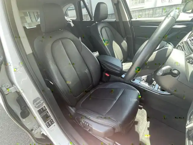 ＢＭＷ Ｘ１ xDrive 18d xライン 青森県 2018(平30)年 4.7万km ミネラルホワイト /4WD/ディーゼル・ターボ/メーカーオプション/ハイラインパッケージ/-パーフォレーテッドダコタレザーシート/-フロントシートヒーティング/-ファインウッドオークグレインマットインテリアトリム/コンフォートパッケージ/-オートマチックテールゲートオペレーション/-スライディングリヤシート/-電動フロントシート運転席メモリー機能付/主要装備/インテリジェントセーフティ/純正HDDナビ/　(DVD/Bt/USB)/バックカメラ/ミラー一体型ETC/スマートキー/前後バンパーソナー/ダウンヒルアシスト/純正18インチアルミホイール/LEDオートライト/シルバールーフレール/ウインカーミラー /前後フォグランプ/革巻きステア/ノブ/オーディオ/ステアスイッチ/オートワイパー/電格調整ミラー/レーンキーピングアシスト/パーキングアシスト/ヒルクライムアシスト/横滑り防止機能/W/サイド/カーテンエアバッグ/ABS/スマートキー/保証書/取説