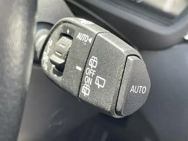 ＢＭＷ Ｘ１ xDrive 18d xライン 青森県 2018(平30)年 4.7万km ミネラルホワイト /4WD/ディーゼル・ターボ/メーカーオプション/ハイラインパッケージ/-パーフォレーテッドダコタレザーシート/-フロントシートヒーティング/-ファインウッドオークグレインマットインテリアトリム/コンフォートパッケージ/-オートマチックテールゲートオペレーション/-スライディングリヤシート/-電動フロントシート運転席メモリー機能付/主要装備/インテリジェントセーフティ/純正HDDナビ/　(DVD/Bt/USB)/バックカメラ/ミラー一体型ETC/スマートキー/前後バンパーソナー/ダウンヒルアシスト/純正18インチアルミホイール/LEDオートライト/シルバールーフレール/ウインカーミラー /前後フォグランプ/革巻きステア/ノブ/オーディオ/ステアスイッチ/オートワイパー/電格調整ミラー/レーンキーピングアシスト/パーキングアシスト/ヒルクライムアシスト/横滑り防止機能/W/サイド/カーテンエアバッグ/ABS/スマートキー/保証書/取説