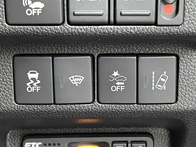 ホンダ フリード ハイブリット EX 埼玉県 2017(平29)年 6.3万km ホワイトオーキッドパール 純正ナビ/・FM/・AM/・フルセグTV/・CD/・DVD/・MusicRack/・SD/主要装備/・バックカメラ/・追従機能付クルーズコントロール/・ＥＴＣ/・ドライブレコーダー/・サイドカーテンエアバッグ/・衝突被害軽減システム/(ホンダセンシング)/・両側パワースライドドア/・コーナーセンサー/・１００Ｖ電源/・横滑り防止装置/・LEDヘッドライト/・レーンキープアシスト/・シートカバー/・純正15AW