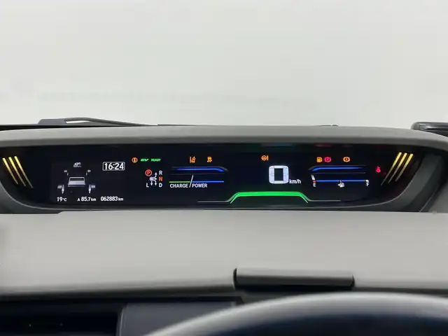 ホンダ フリード ハイブリット EX 埼玉県 2017(平29)年 6.3万km ホワイトオーキッドパール 純正ナビ/・FM/・AM/・フルセグTV/・CD/・DVD/・MusicRack/・SD/主要装備/・バックカメラ/・追従機能付クルーズコントロール/・ＥＴＣ/・ドライブレコーダー/・サイドカーテンエアバッグ/・衝突被害軽減システム/(ホンダセンシング)/・両側パワースライドドア/・コーナーセンサー/・１００Ｖ電源/・横滑り防止装置/・LEDヘッドライト/・レーンキープアシスト/・シートカバー/・純正15AW