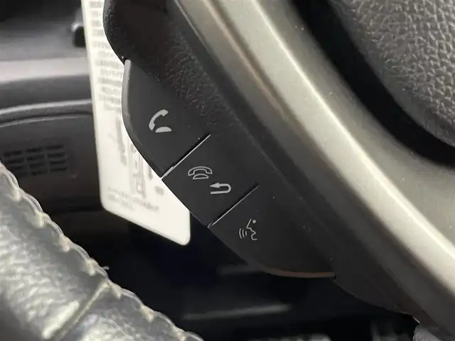 ホンダ フリード ハイブリット EX 埼玉県 2017(平29)年 6.3万km ホワイトオーキッドパール 純正ナビ/・FM/・AM/・フルセグTV/・CD/・DVD/・MusicRack/・SD/主要装備/・バックカメラ/・追従機能付クルーズコントロール/・ＥＴＣ/・ドライブレコーダー/・サイドカーテンエアバッグ/・衝突被害軽減システム/(ホンダセンシング)/・両側パワースライドドア/・コーナーセンサー/・１００Ｖ電源/・横滑り防止装置/・LEDヘッドライト/・レーンキープアシスト/・シートカバー/・純正15AW