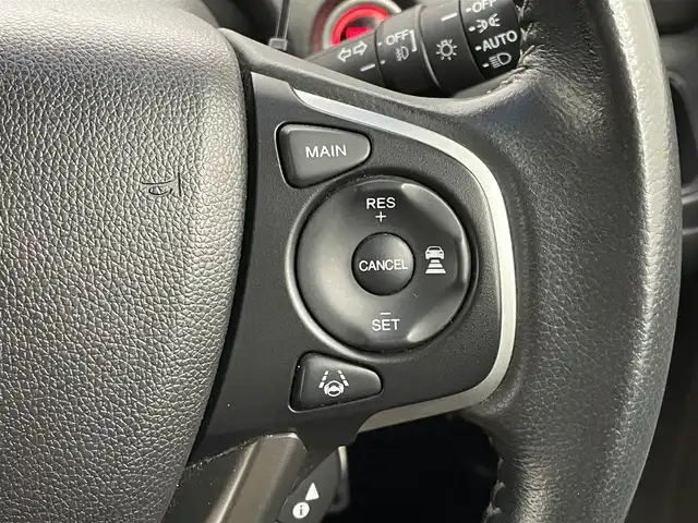 ホンダ フリード ハイブリット EX 埼玉県 2017(平29)年 6.3万km ホワイトオーキッドパール 純正ナビ/・FM/・AM/・フルセグTV/・CD/・DVD/・MusicRack/・SD/主要装備/・バックカメラ/・追従機能付クルーズコントロール/・ＥＴＣ/・ドライブレコーダー/・サイドカーテンエアバッグ/・衝突被害軽減システム/(ホンダセンシング)/・両側パワースライドドア/・コーナーセンサー/・１００Ｖ電源/・横滑り防止装置/・LEDヘッドライト/・レーンキープアシスト/・シートカバー/・純正15AW