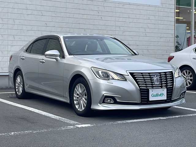 トヨタ クラウン ロイヤル ロイヤルサルーン G 静岡県 2016(平28)年 5万km プレシャスシルバー プッシュスタート/スマートキー×２/純正ナビ/　フルセグTV/MSV/BTオーディオ/DVD/バックカメラ /ドライブレコーダー/レーダークルーズコントロール/衝突軽減ブレーキ/レーンキープアシスト/ブラインドスポットモニター/コーナーセンサー/ベージュ革シート/パワーシート/エアシート /全席シートヒーター/LEDヘッドライト/ドアイージークローザー/リアサンシェード/ステアリングスイッチ