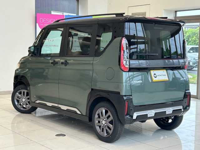 三菱 デリカミニ T プレミアム 埼玉県 2025(令7)年 0.1万km未満 緑 マイパイロット/9型ディスプレイオーディオ/ BT/USB/アンドロイドオート/アップルカープレイ/全方位カメラ/両側電動スライドドア/ハーフレザーシート/ルーフレール/LEDヘッドライト/スマートキー×2/禁煙車