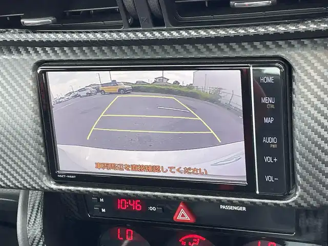 トヨタ ８６ GT 東京都 2020(令2)年 1.8万km クリスタルホワイトパール ガソリン/2WD(FR)/6速AT/純正7インチナビ/（AM/FM/CD/DVD/Bluetooth/フルセグTV）/バックカメラ/ドライブレコーダー/ETC/安全装備/・ビークルダイナミクスコントロール/・クルーズコントロール/・アンチロックブレーキシステム/装備/・ハーフレザーシート/・パドルシフト/・ステアリングスイッチ/・革巻きステアリング/・オートエアコン/・オートライトシステム/・LEDヘッドライト/・電動格納ミラー/・社外18インチAW【エンケイ　GTC01RR】/・BLIT車高調/・柿本改マフラー/・パイオニアサブウーファー/・純正フロアマット/・スマートキー/・スペアキー