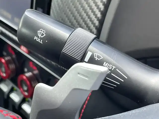トヨタ ８６ GT 東京都 2020(令2)年 1.8万km クリスタルホワイトパール ガソリン/2WD(FR)/6速AT/純正7インチナビ/（AM/FM/CD/DVD/Bluetooth/フルセグTV）/バックカメラ/ドライブレコーダー/ETC/安全装備/・ビークルダイナミクスコントロール/・クルーズコントロール/・アンチロックブレーキシステム/装備/・ハーフレザーシート/・パドルシフト/・ステアリングスイッチ/・革巻きステアリング/・オートエアコン/・オートライトシステム/・LEDヘッドライト/・電動格納ミラー/・社外18インチAW【エンケイ　GTC01RR】/・BLIT車高調/・柿本改マフラー/・パイオニアサブウーファー/・純正フロアマット/・スマートキー/・スペアキー