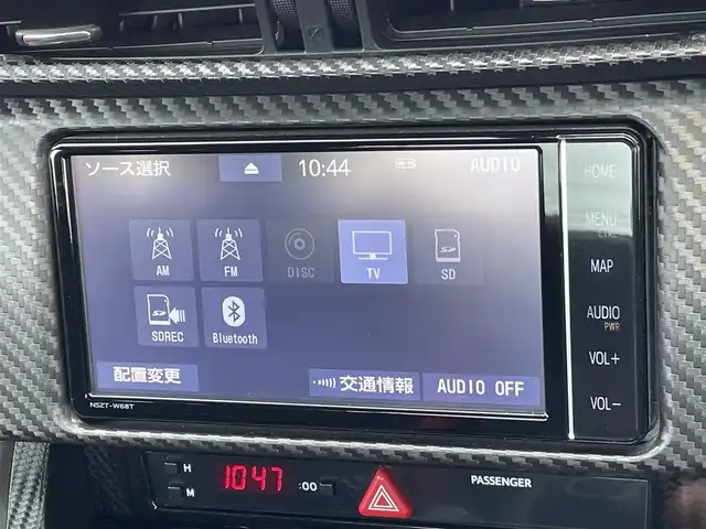 トヨタ ８６ GT 東京都 2020(令2)年 1.8万km クリスタルホワイトパール ガソリン/2WD(FR)/6速AT/純正7インチナビ/（AM/FM/CD/DVD/Bluetooth/フルセグTV）/バックカメラ/ドライブレコーダー/ETC/安全装備/・ビークルダイナミクスコントロール/・クルーズコントロール/・アンチロックブレーキシステム/装備/・ハーフレザーシート/・パドルシフト/・ステアリングスイッチ/・革巻きステアリング/・オートエアコン/・オートライトシステム/・LEDヘッドライト/・電動格納ミラー/・社外18インチAW【エンケイ　GTC01RR】/・BLIT車高調/・柿本改マフラー/・パイオニアサブウーファー/・純正フロアマット/・スマートキー/・スペアキー